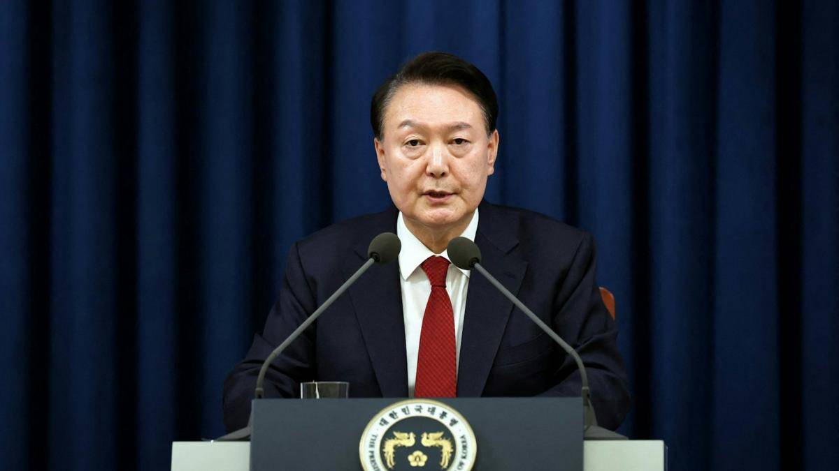 韩国政坛一夜大乱!150人冲进总统府,尹锡悦组织一万支持者拒捕